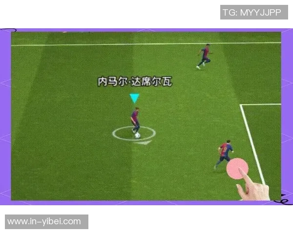 实况足球2013转身技巧解析助你轻松掌握游戏中的灵活操作与战术运用